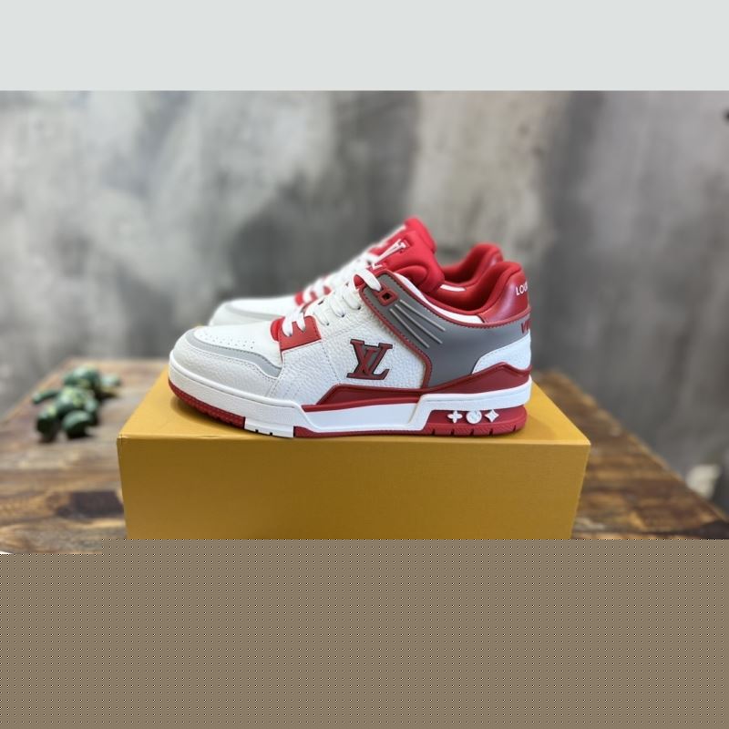 l**is V*t*n sneakers